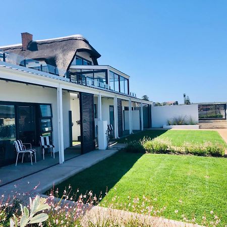 Karee Manor Guesthouse Stilbaai Eksteriør billede