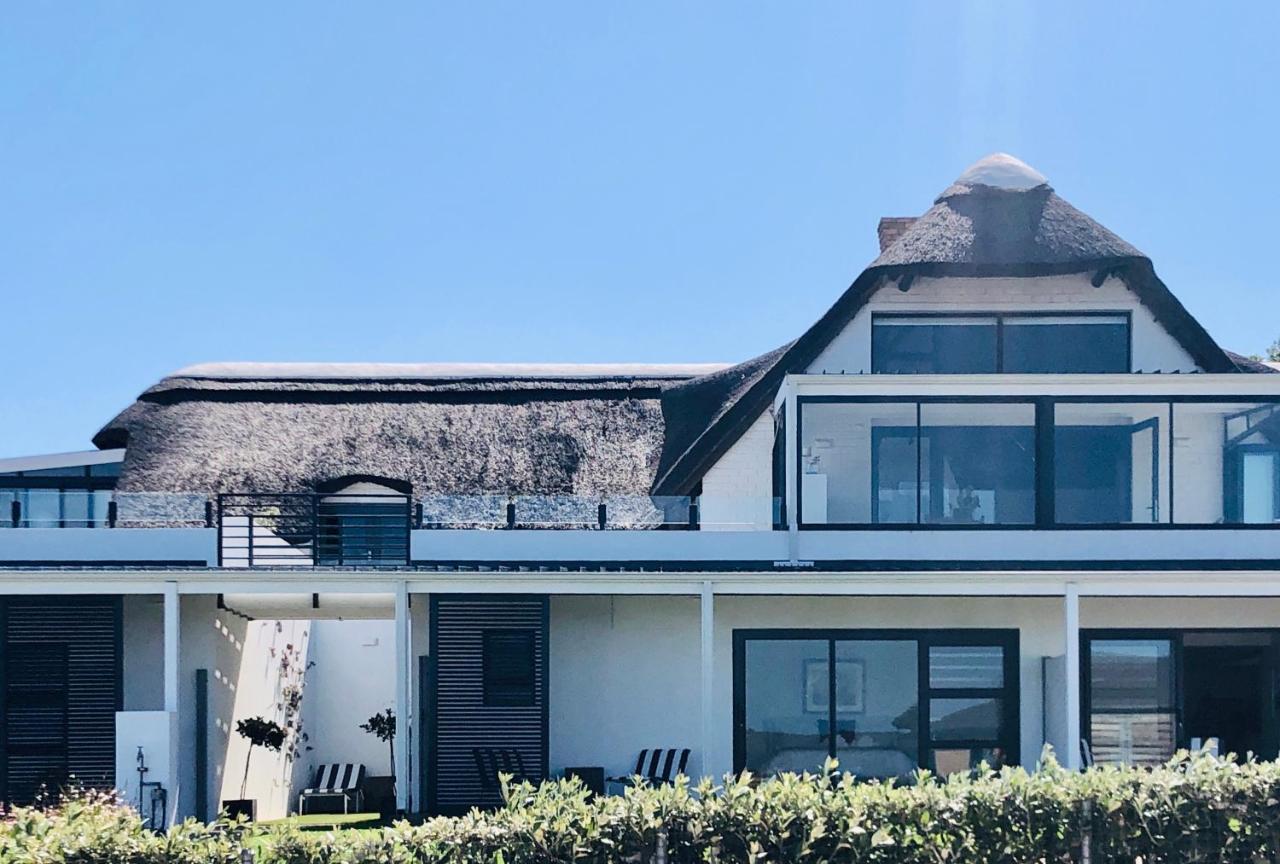 Karee Manor Guesthouse Stilbaai Eksteriør billede