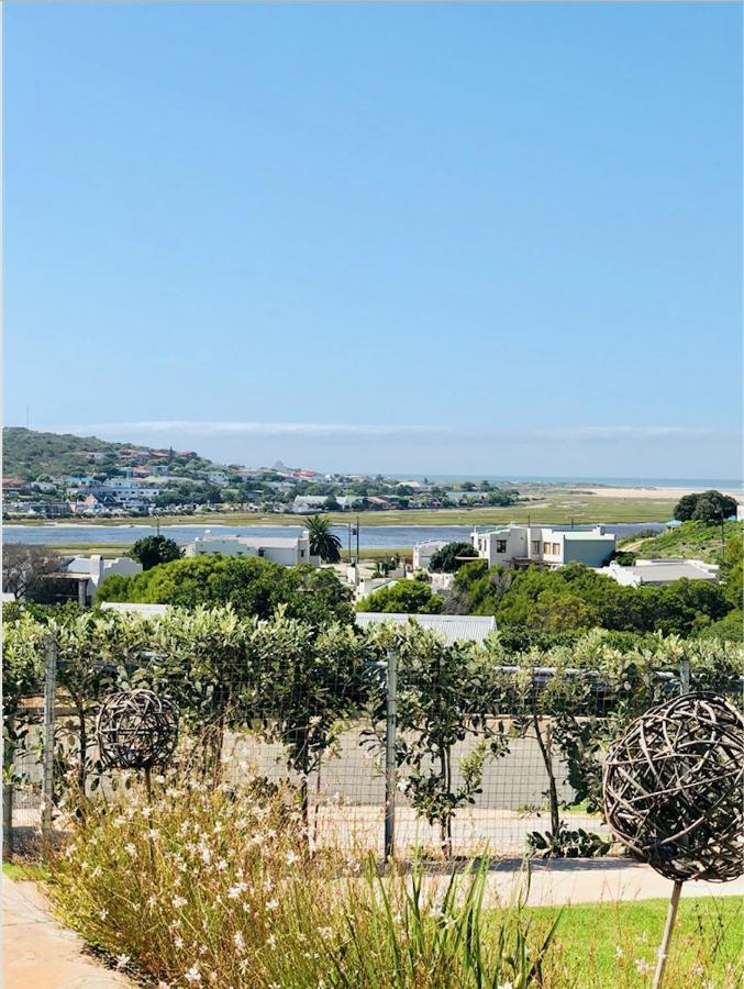 Karee Manor Guesthouse Stilbaai Eksteriør billede